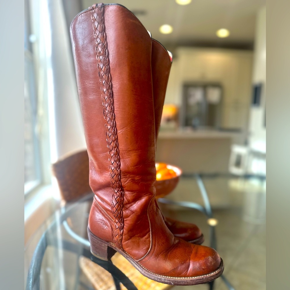 Vintage Frye braid Sabrina leather boots